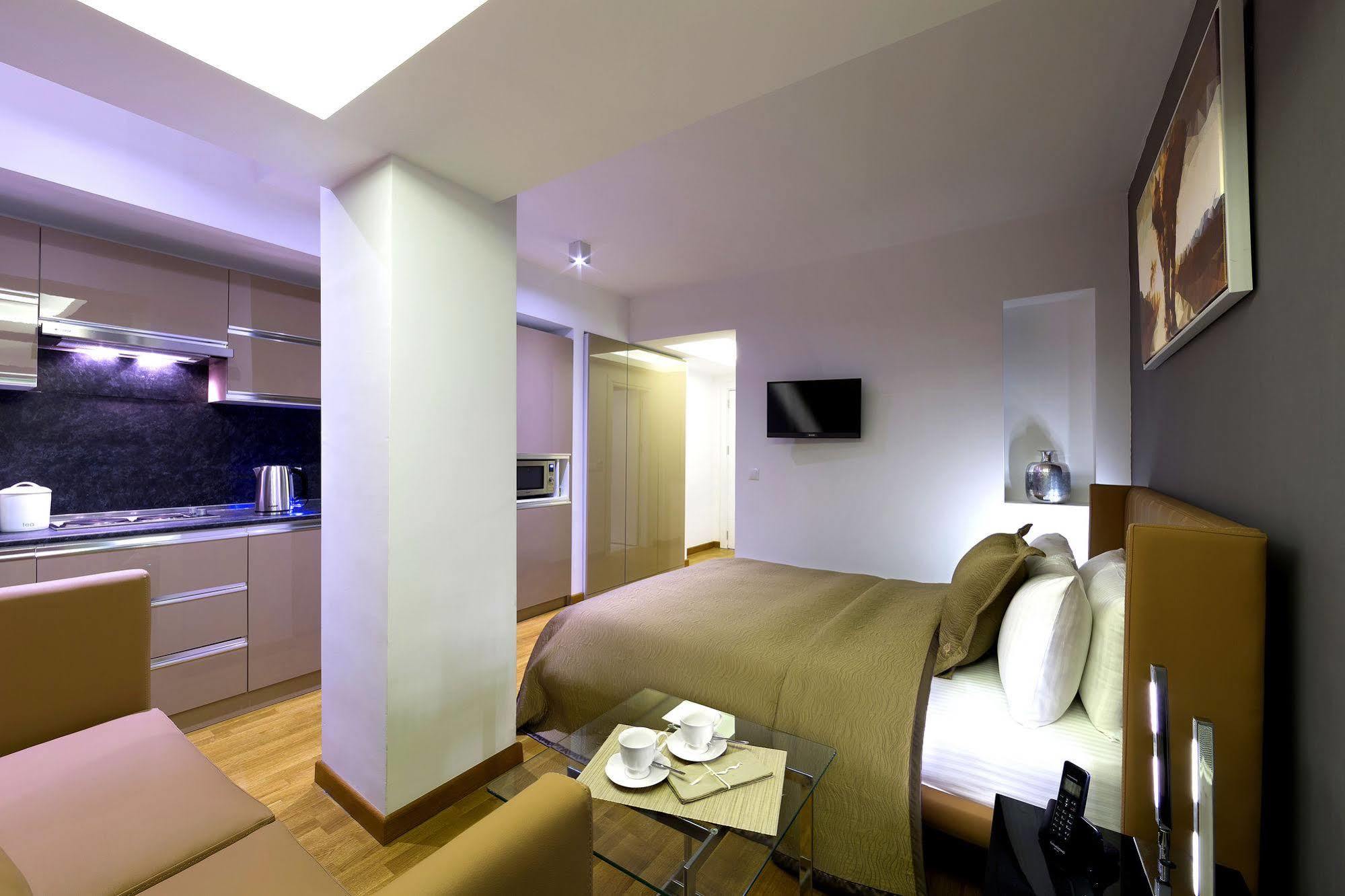 The Place Suites By Cey Istanbulská provincie Exteriér fotografie